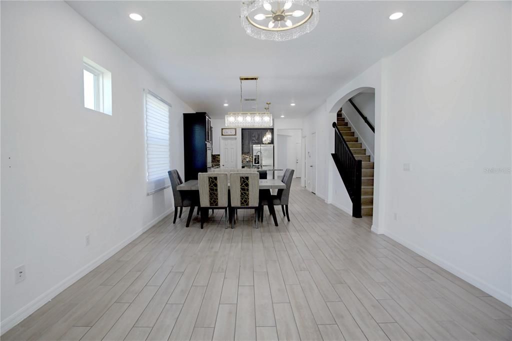 For Rent: $3,250 (5 beds, 3 baths, 2548 Square Feet)
