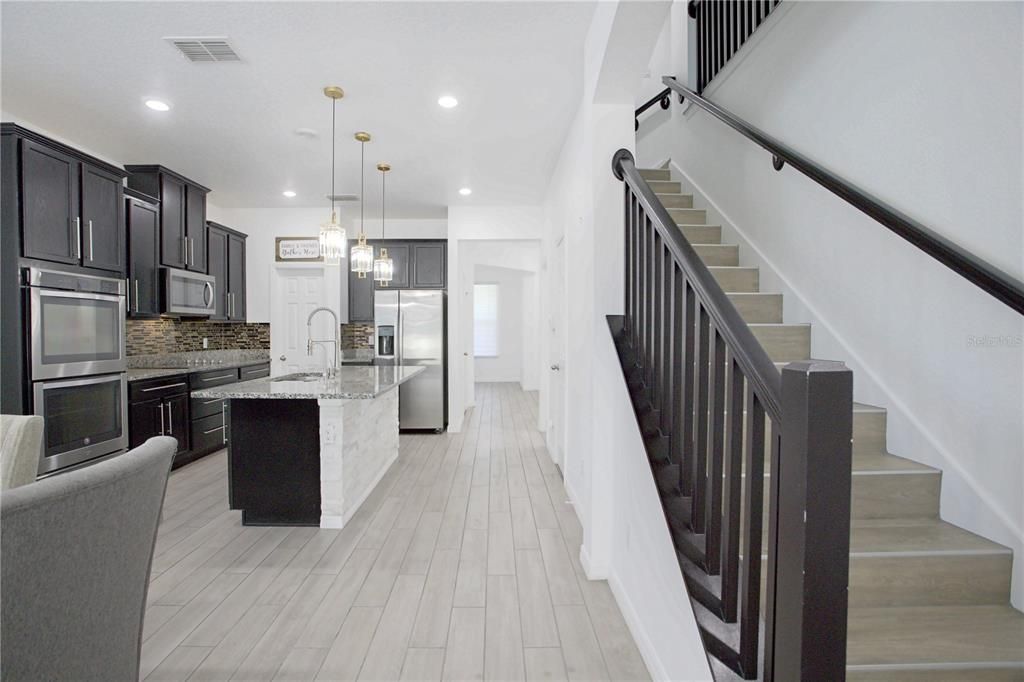 For Rent: $3,250 (5 beds, 3 baths, 2548 Square Feet)