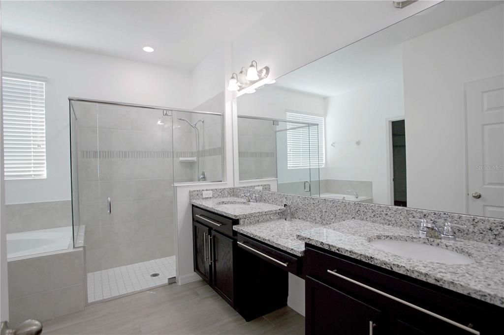 For Rent: $3,250 (5 beds, 3 baths, 2548 Square Feet)