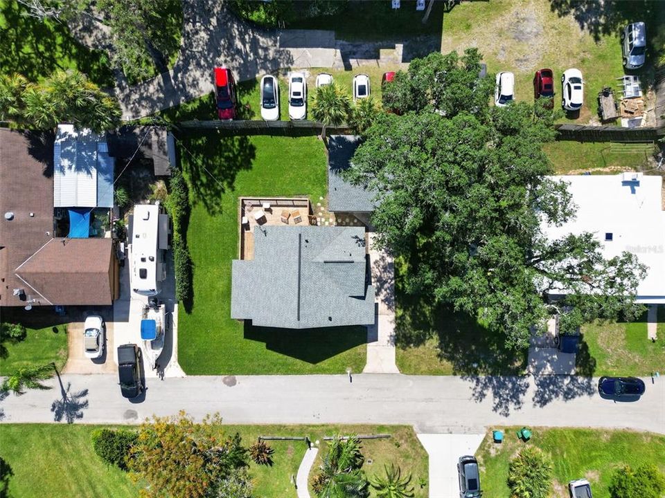 На продажу: $389,900 (2 спален, 3 ванн, 1148 Квадратных фут)