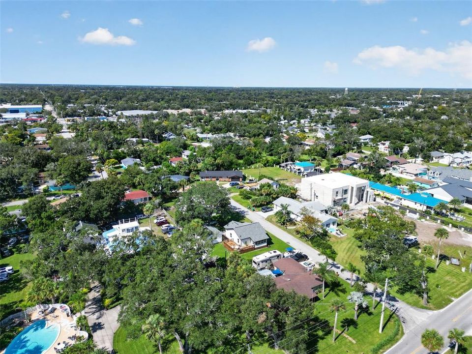 На продажу: $389,900 (2 спален, 3 ванн, 1148 Квадратных фут)