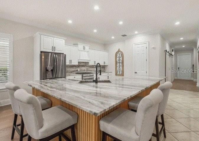 En Venta: $1,420,000 (5 camas, 5 baños, 4664 Pies cuadrados)