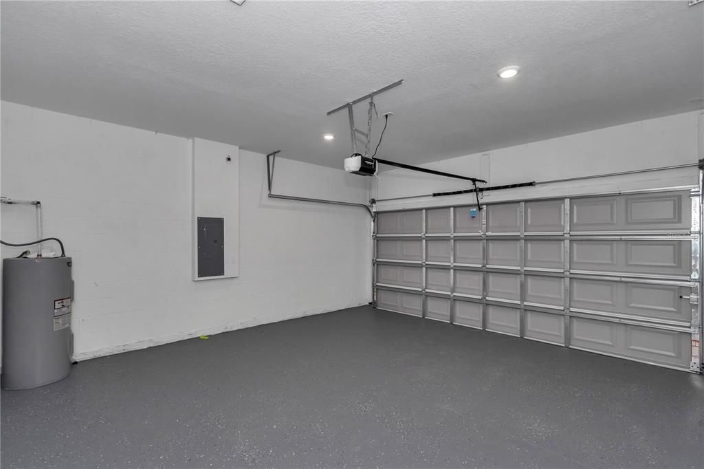 For Sale: $249,000 (3 beds, 2 baths, 1427 Square Feet)