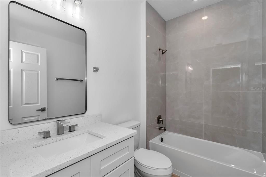 For Sale: $249,000 (3 beds, 2 baths, 1427 Square Feet)