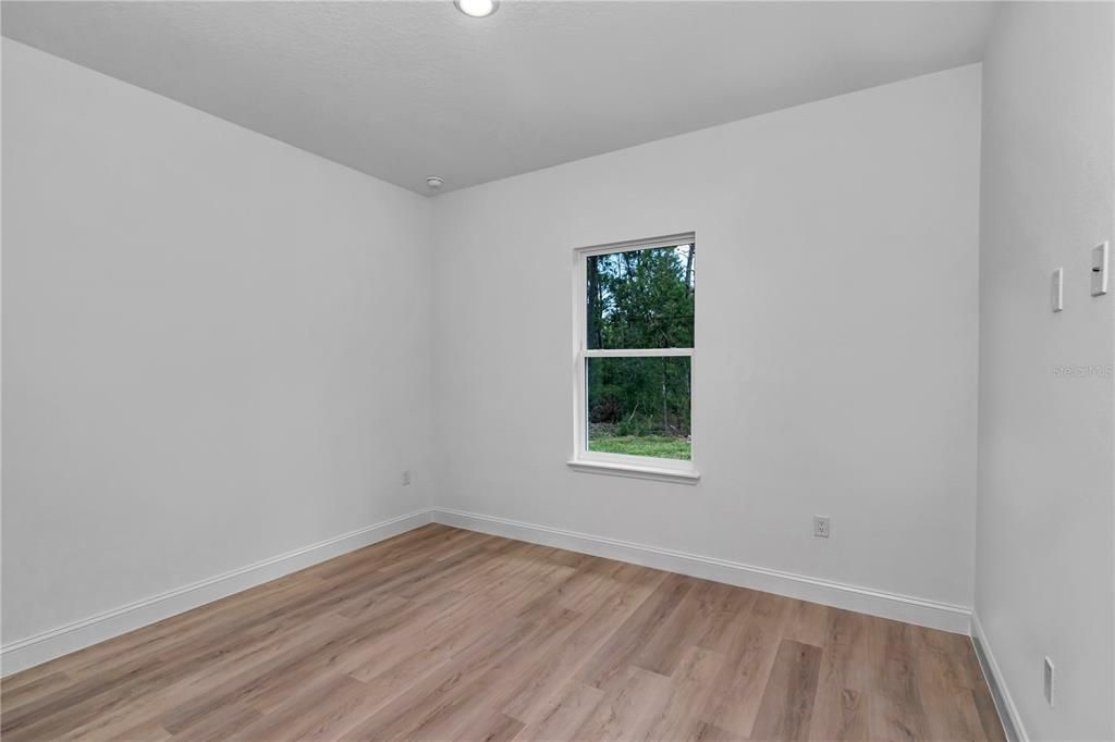 For Sale: $249,000 (3 beds, 2 baths, 1427 Square Feet)