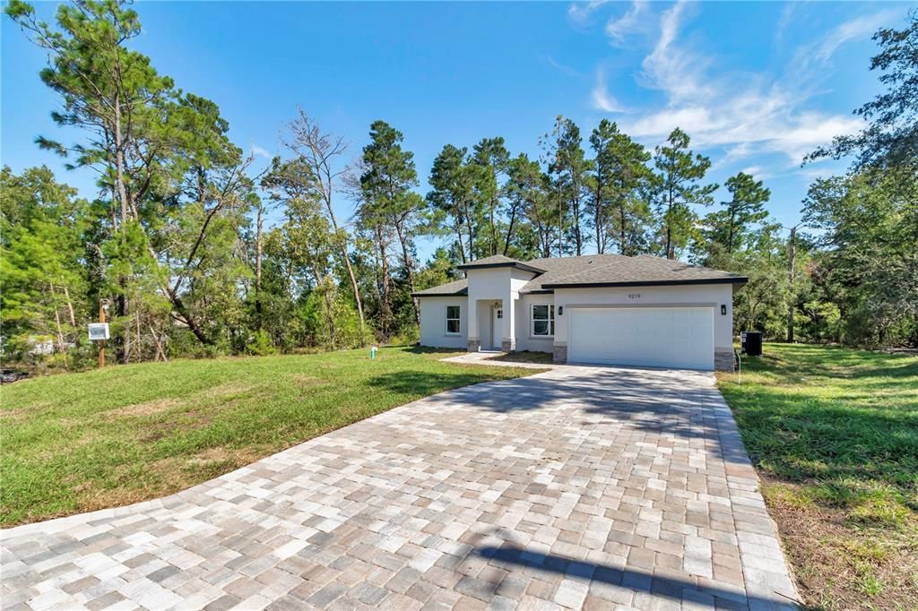 For Sale: $249,000 (3 beds, 2 baths, 1427 Square Feet)