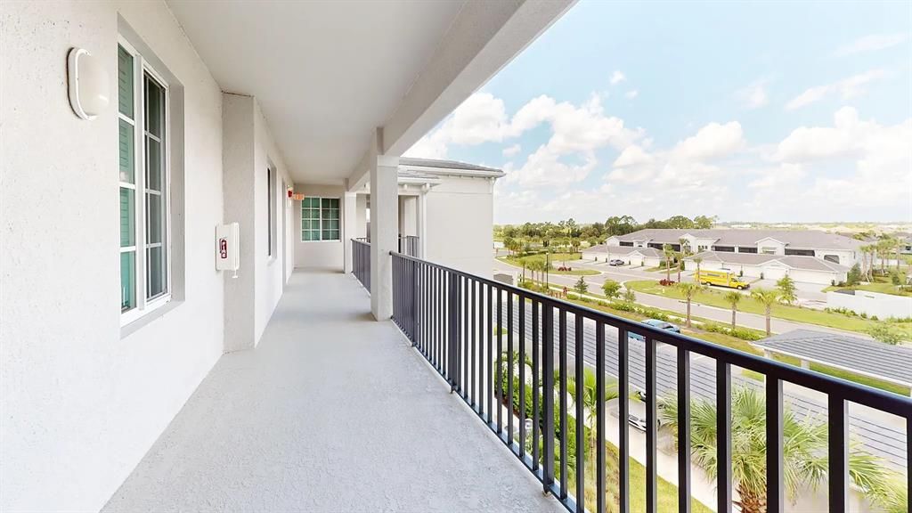 For Rent: $2,000 (2 beds, 2 baths, 1198 Square Feet)