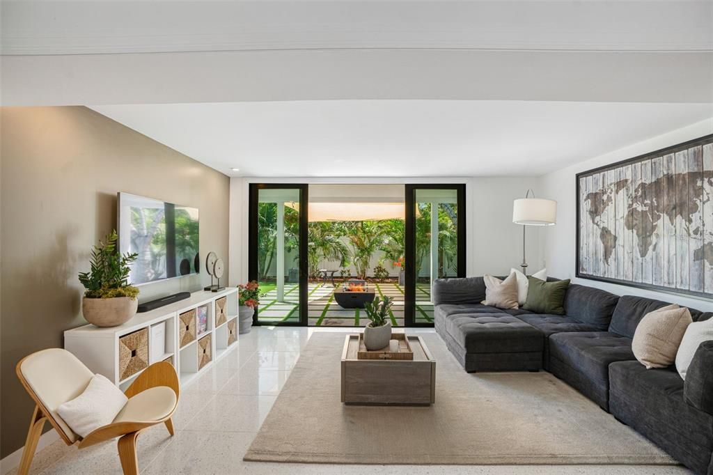 For Sale: $730,000 (2 beds, 2 baths, 1456 Square Feet)