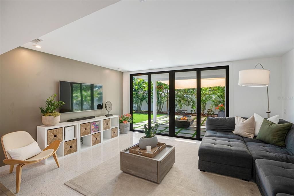 For Sale: $730,000 (2 beds, 2 baths, 1456 Square Feet)