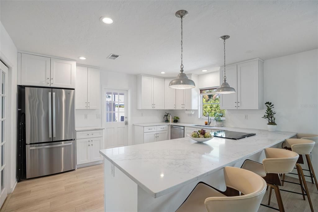 For Sale: $730,000 (2 beds, 2 baths, 1456 Square Feet)
