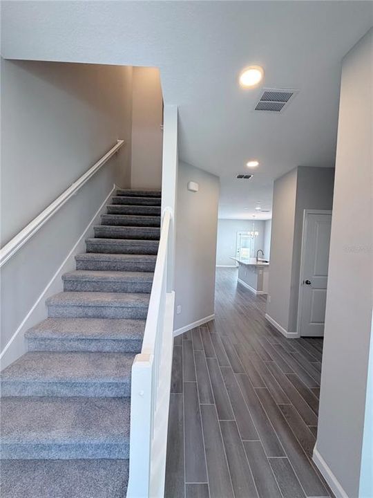 For Rent: $2,600 (4 beds, 2 baths, 1833 Square Feet)