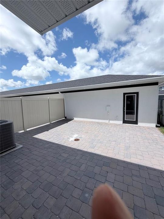 For Rent: $2,600 (4 beds, 2 baths, 1833 Square Feet)