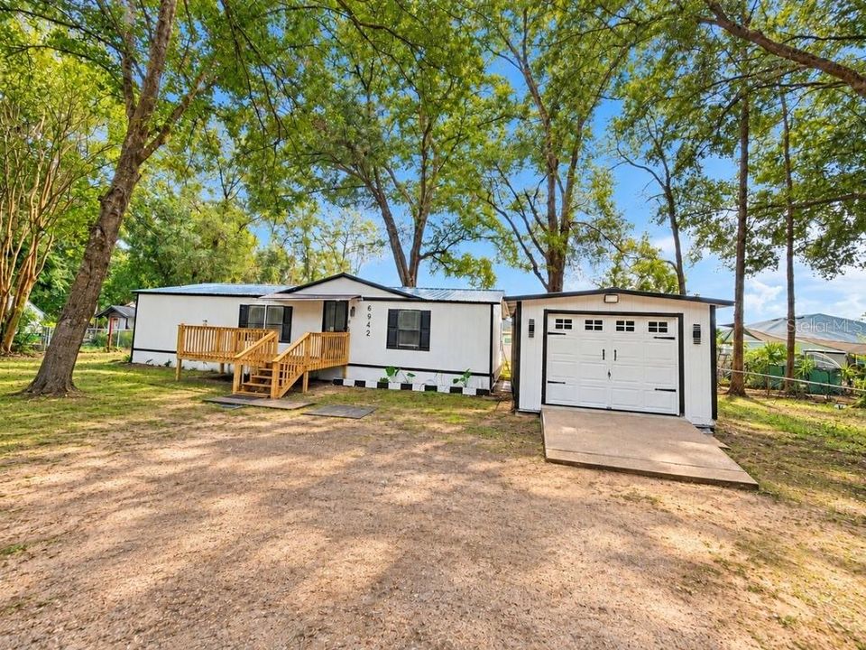 На продажу: $195,000 (3 спален, 2 ванн, 1200 Квадратных фут)