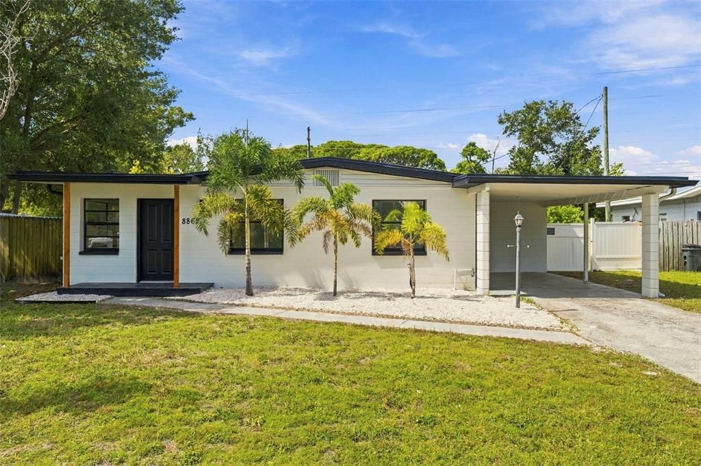 For Sale: $359,000 (3 beds, 1 baths, 1089 Square Feet)
