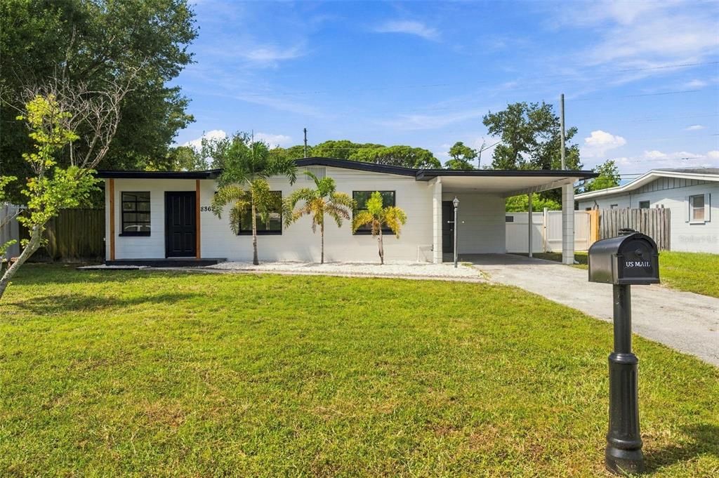 For Sale: $359,000 (3 beds, 1 baths, 1089 Square Feet)