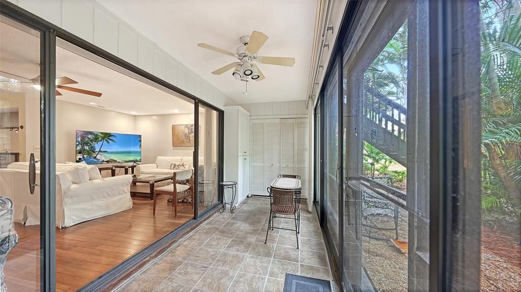 For Sale: $340,000 (2 beds, 2 baths, 1112 Square Feet)