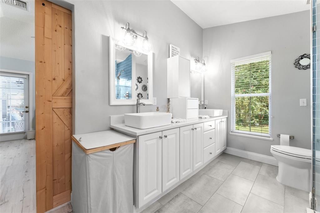For Sale: $698,000 (4 beds, 2 baths, 2403 Square Feet)