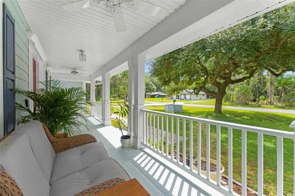 For Sale: $698,000 (4 beds, 2 baths, 2403 Square Feet)