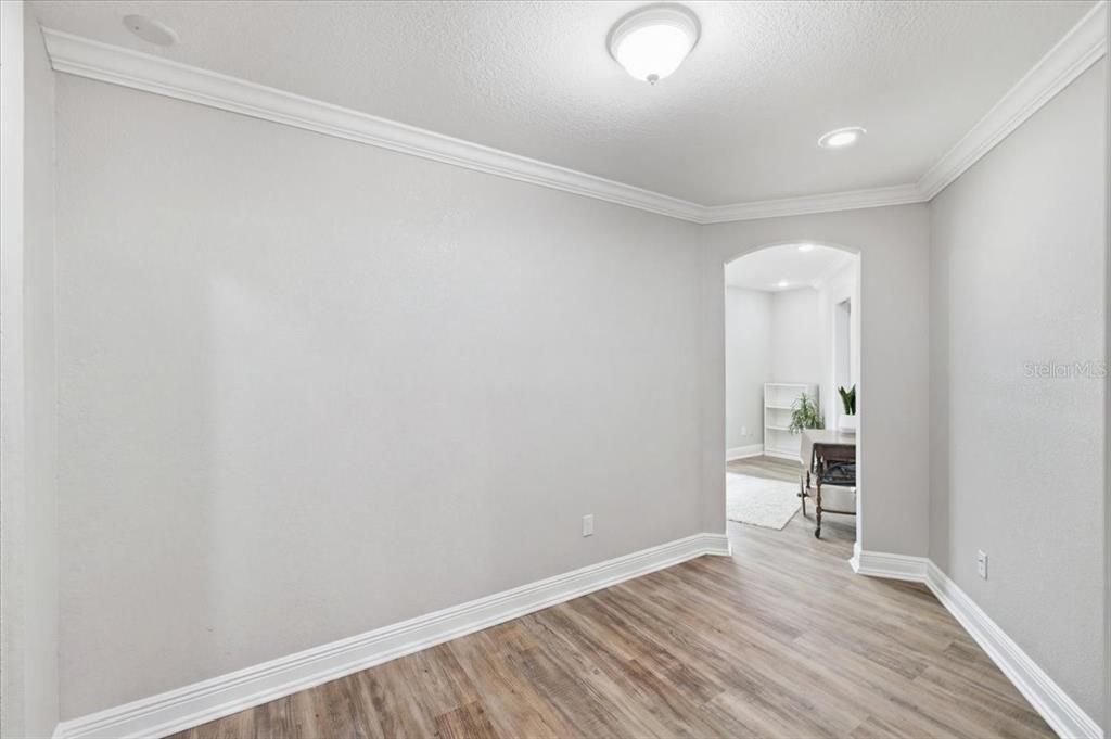 For Sale: $330,000 (2 beds, 2 baths, 1896 Square Feet)
