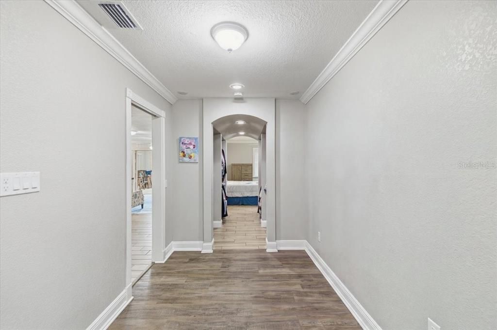 For Sale: $330,000 (2 beds, 2 baths, 1896 Square Feet)