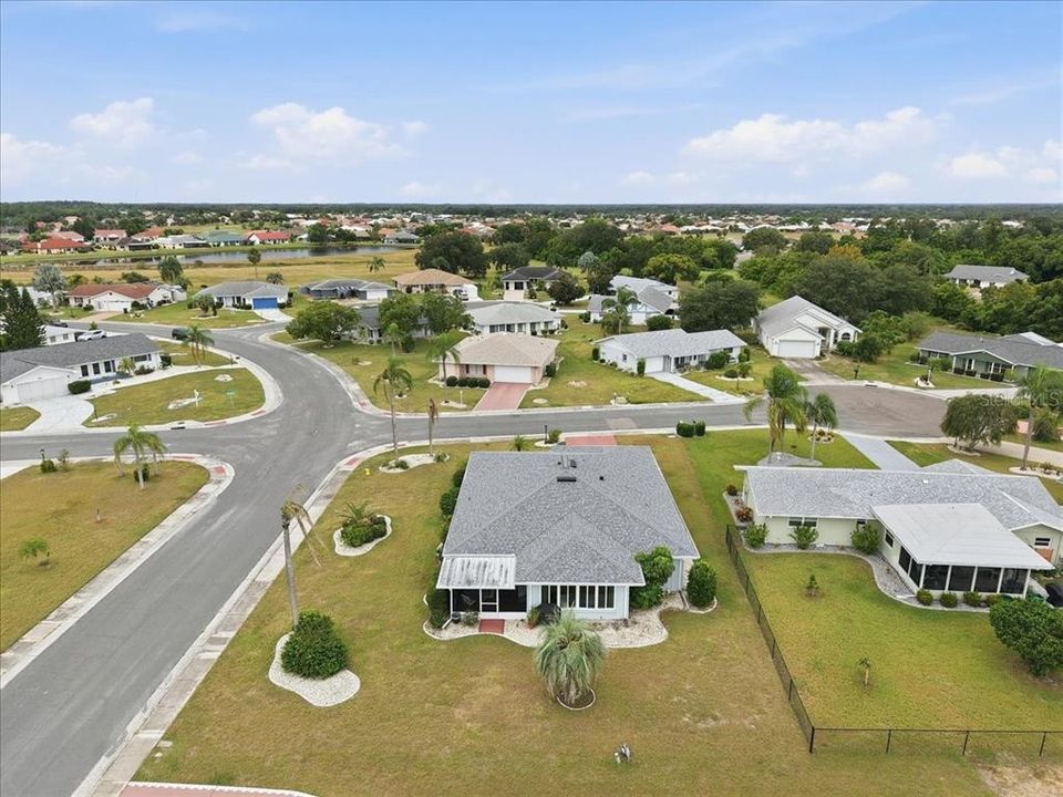 For Sale: $330,000 (2 beds, 2 baths, 1896 Square Feet)