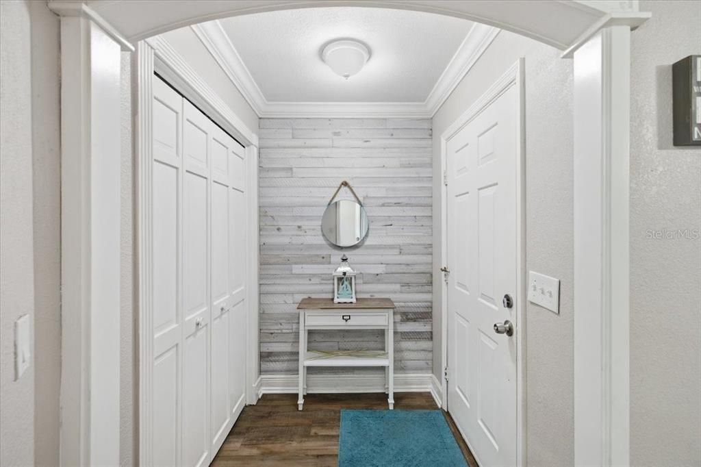 For Sale: $330,000 (2 beds, 2 baths, 1896 Square Feet)