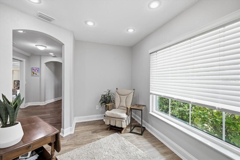 For Sale: $330,000 (2 beds, 2 baths, 1896 Square Feet)