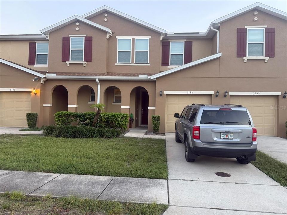 For Sale: $340,000 (4 beds, 4 baths, 1649 Square Feet)