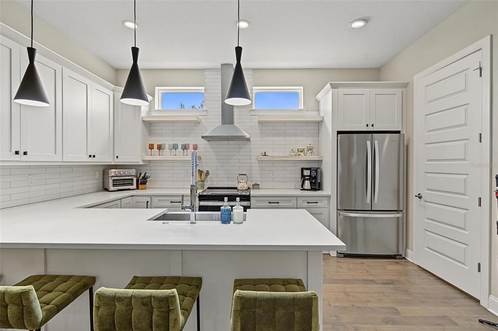 For Sale: $785,000 (3 beds, 3 baths, 2204 Square Feet)