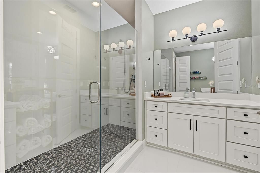 For Sale: $785,000 (3 beds, 3 baths, 2204 Square Feet)