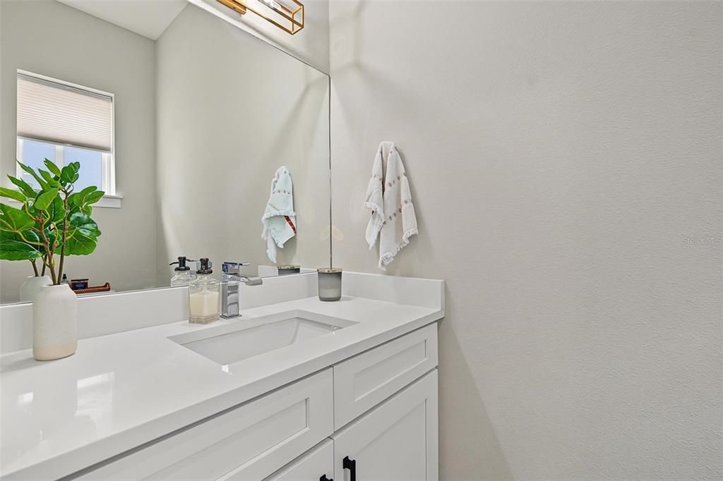 For Sale: $785,000 (3 beds, 3 baths, 2204 Square Feet)