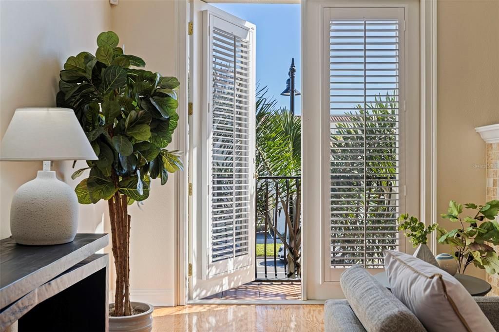 For Sale: $1,250,000 (4 beds, 3 baths, 2810 Square Feet)