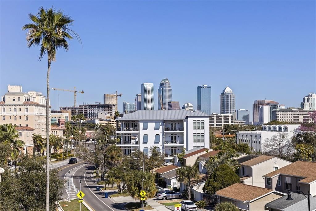 For Sale: $1,250,000 (4 beds, 3 baths, 2810 Square Feet)