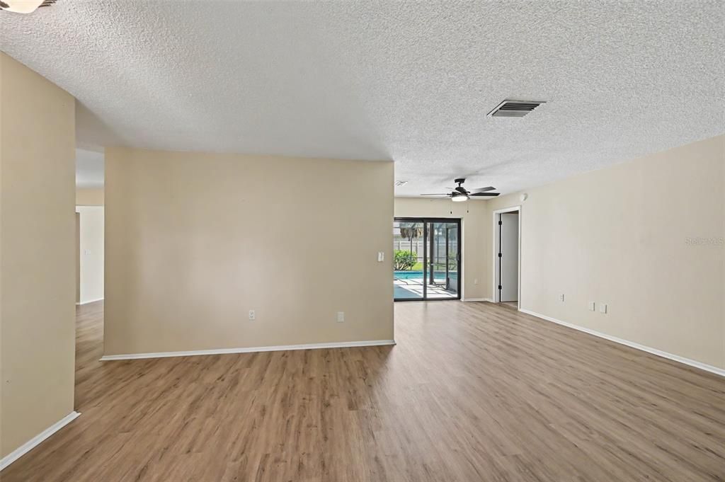For Sale: $440,000 (3 beds, 2 baths, 1458 Square Feet)