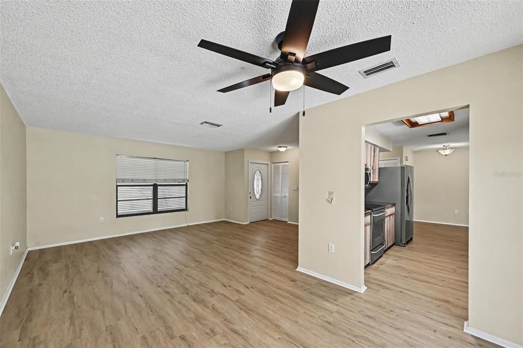 For Sale: $440,000 (3 beds, 2 baths, 1458 Square Feet)