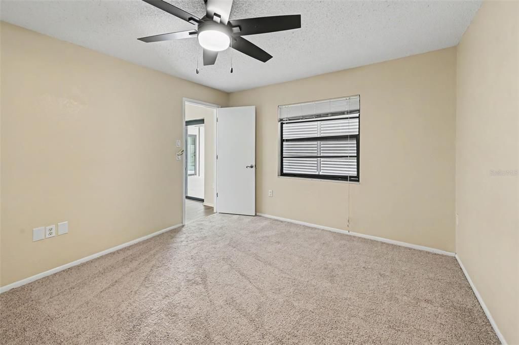 For Sale: $440,000 (3 beds, 2 baths, 1458 Square Feet)