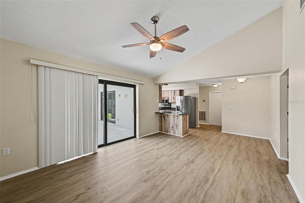 For Sale: $440,000 (3 beds, 2 baths, 1458 Square Feet)