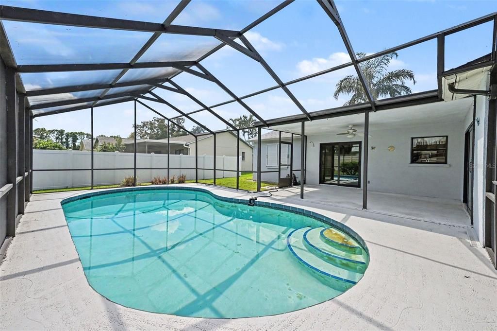 For Sale: $440,000 (3 beds, 2 baths, 1458 Square Feet)
