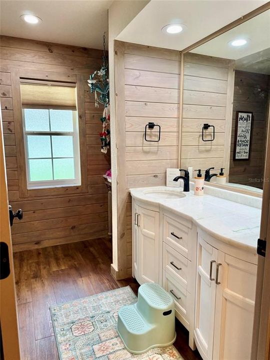 待售: $615,000 (4 贝兹, 2 浴室, 2541 平方英尺)