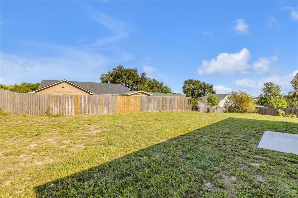 For Sale: $335,000 (3 beds, 2 baths, 1387 Square Feet)