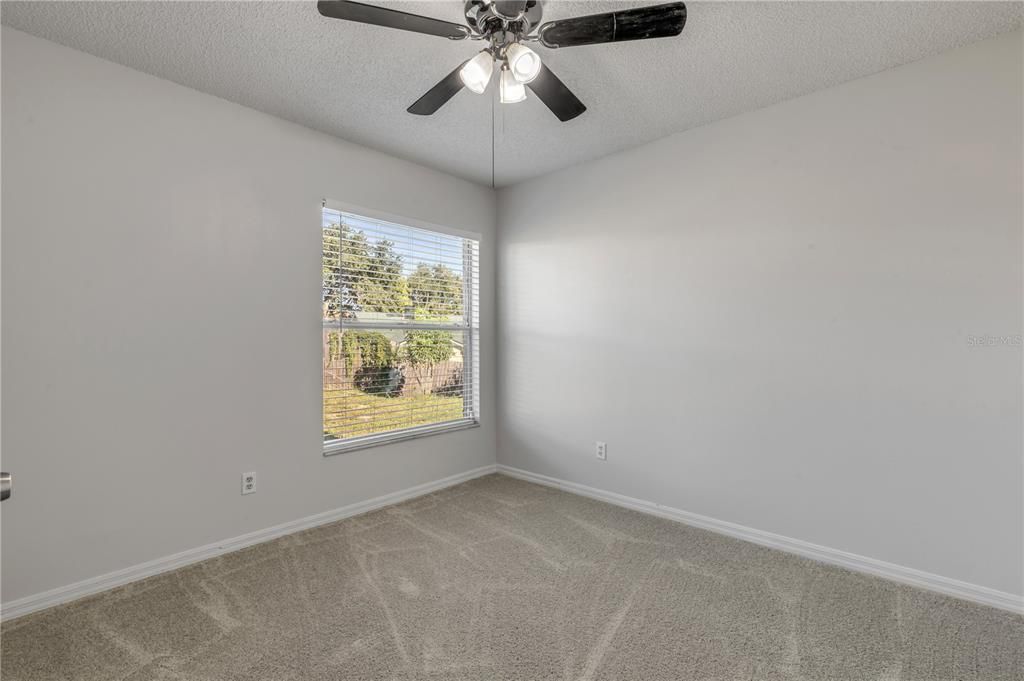 For Sale: $335,000 (3 beds, 2 baths, 1387 Square Feet)