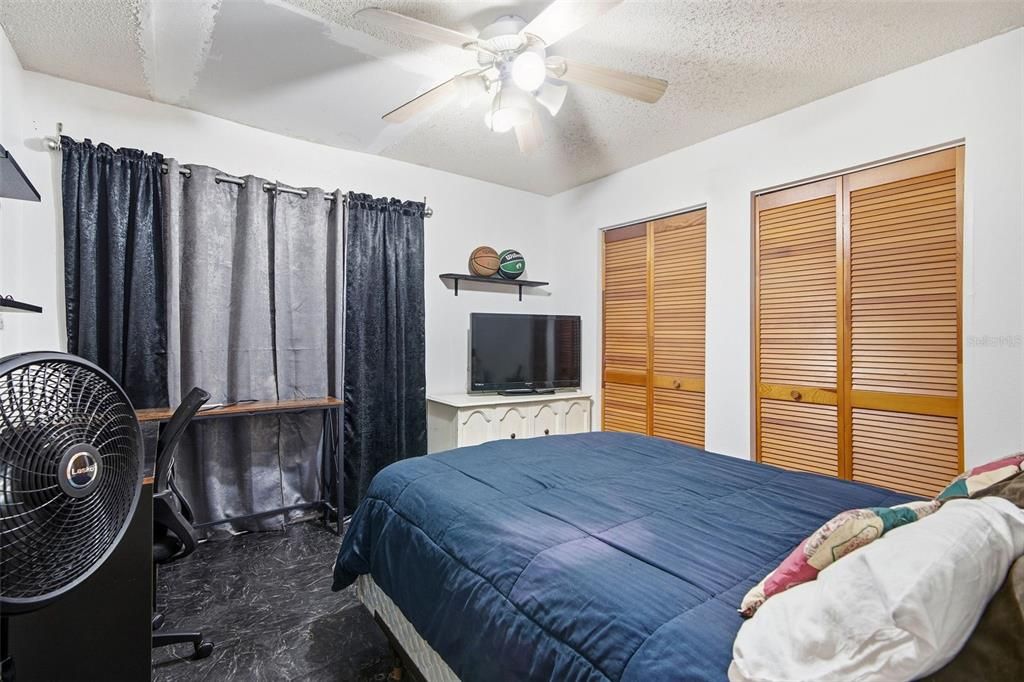 En Venta: $299,900 (2 camas, 2 baños, 1102 Pies cuadrados)