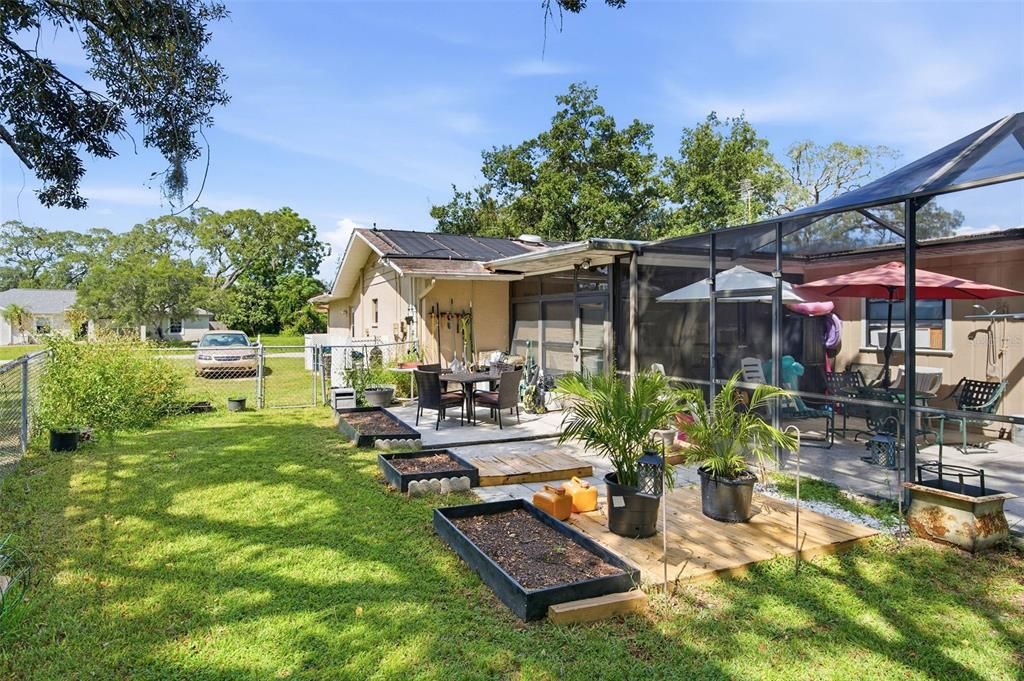 En Venta: $299,900 (2 camas, 2 baños, 1102 Pies cuadrados)