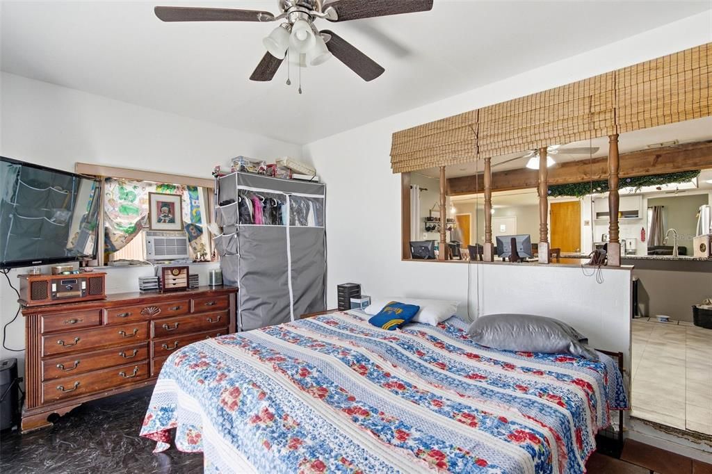 En Venta: $299,900 (2 camas, 2 baños, 1102 Pies cuadrados)