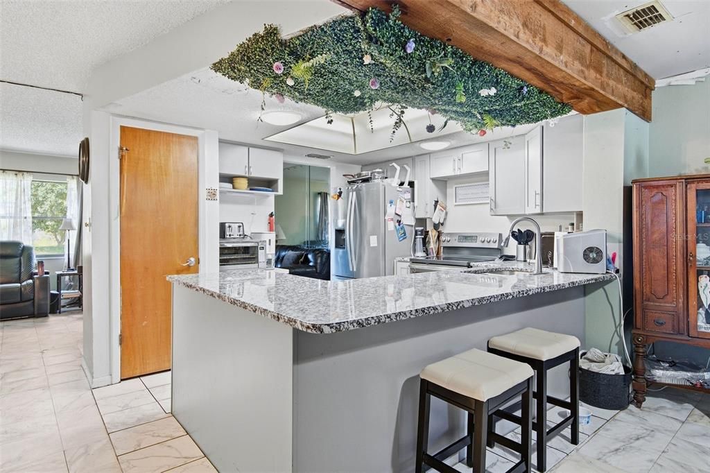 En Venta: $299,900 (2 camas, 2 baños, 1102 Pies cuadrados)