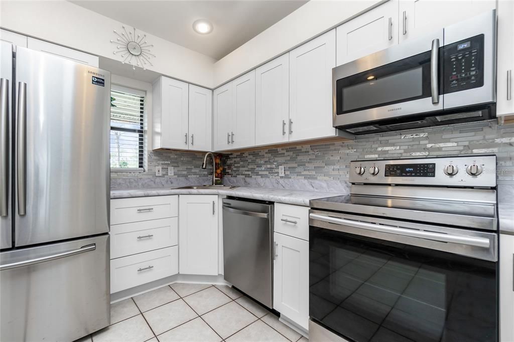 En Venta: $189,900 (2 camas, 2 baños, 950 Pies cuadrados)
