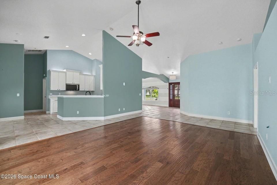En Venta: $490,000 (3 camas, 2 baños, 1885 Pies cuadrados)