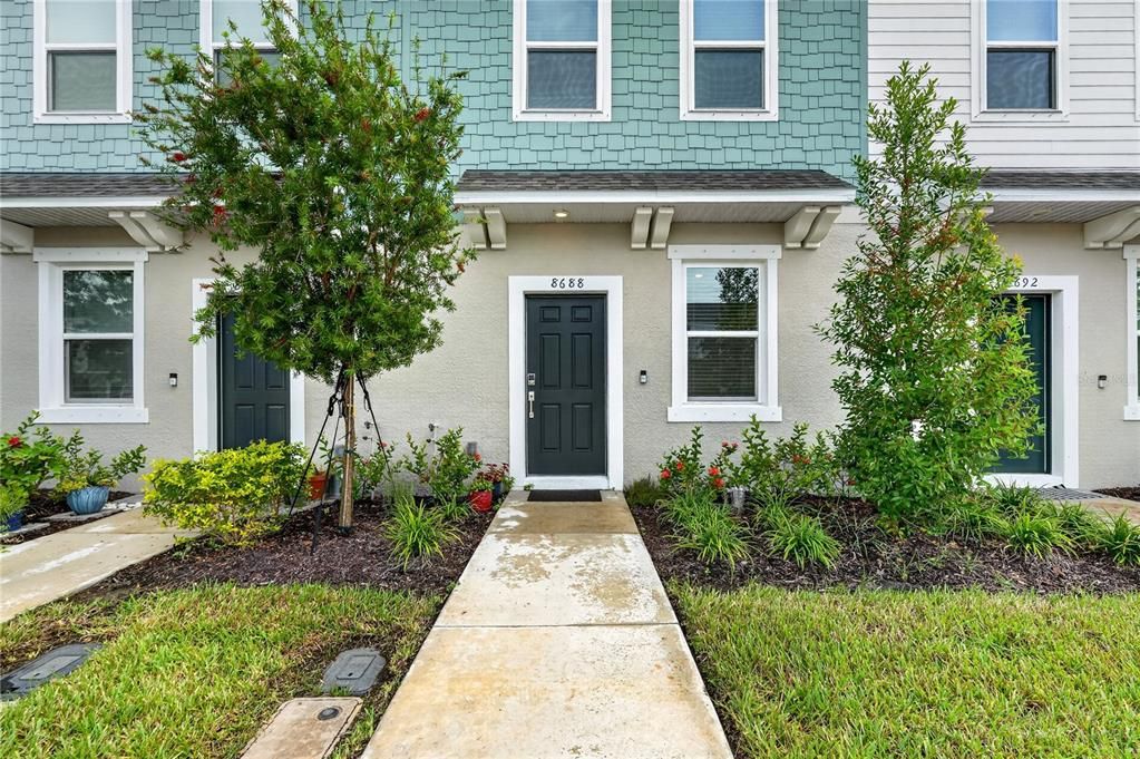 For Sale: $273,900 (2 beds, 2 baths, 1178 Square Feet)