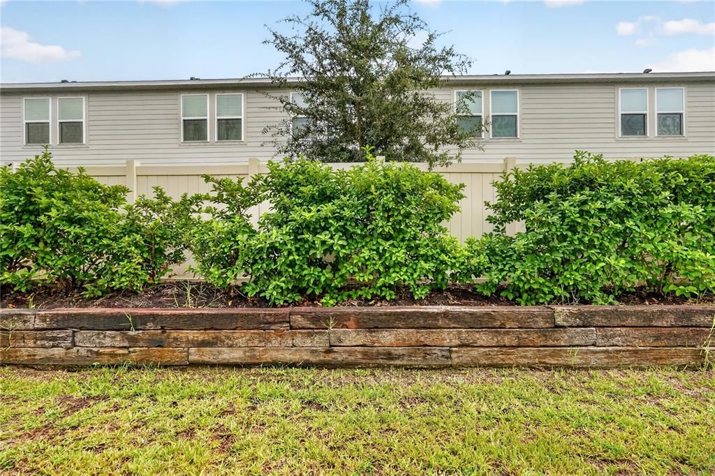 For Sale: $273,900 (2 beds, 2 baths, 1178 Square Feet)