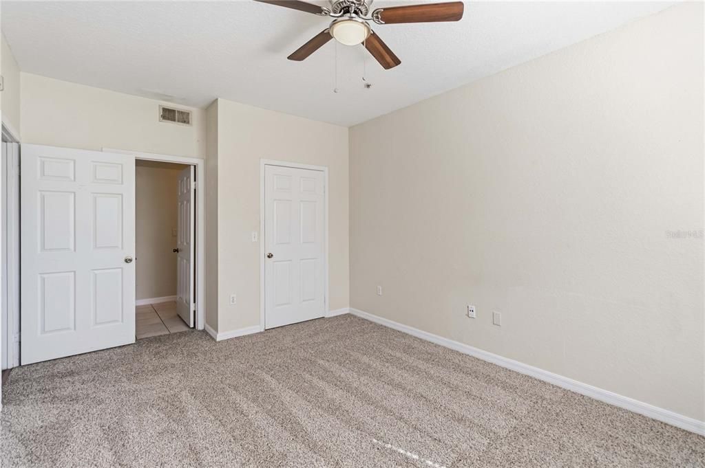For Sale: $230,000 (2 beds, 2 baths, 1150 Square Feet)